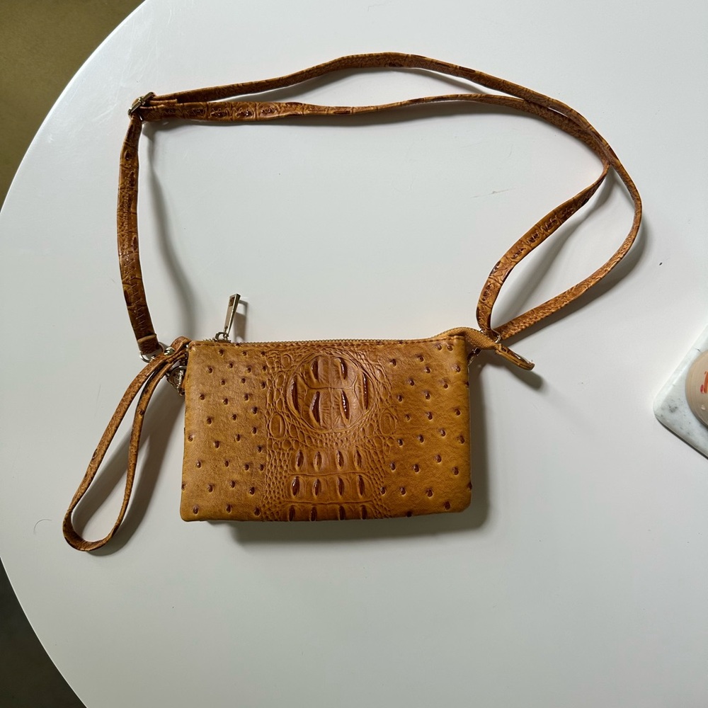 Imoshion Tan Satchel with Crocodile Texture